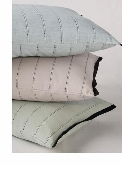 1 Bedsheet, 2 Pillow Covers photo 3