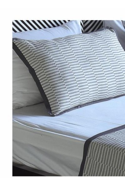 1 Bedsheet, 2 Pillow Covers