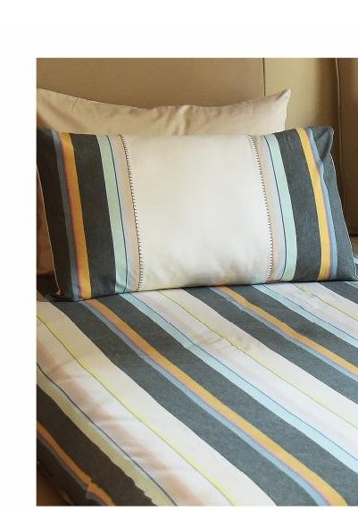 1 Bedsheet, 2 Pillow Covers