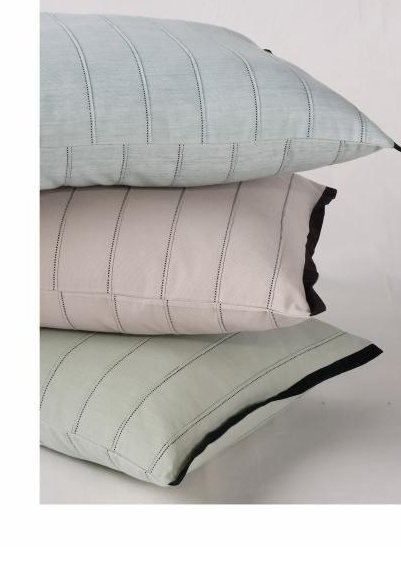 1 Bedsheet, 2 Pillow Covers photo 3